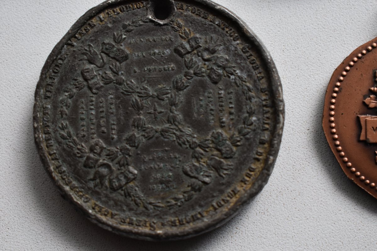 Italian-Garibaldi-Medale-And-Medalion